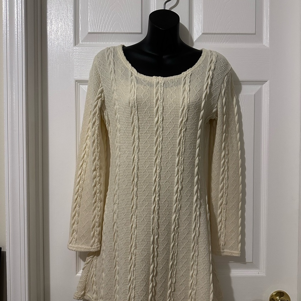 Elegant Cream Cable Knit Dress